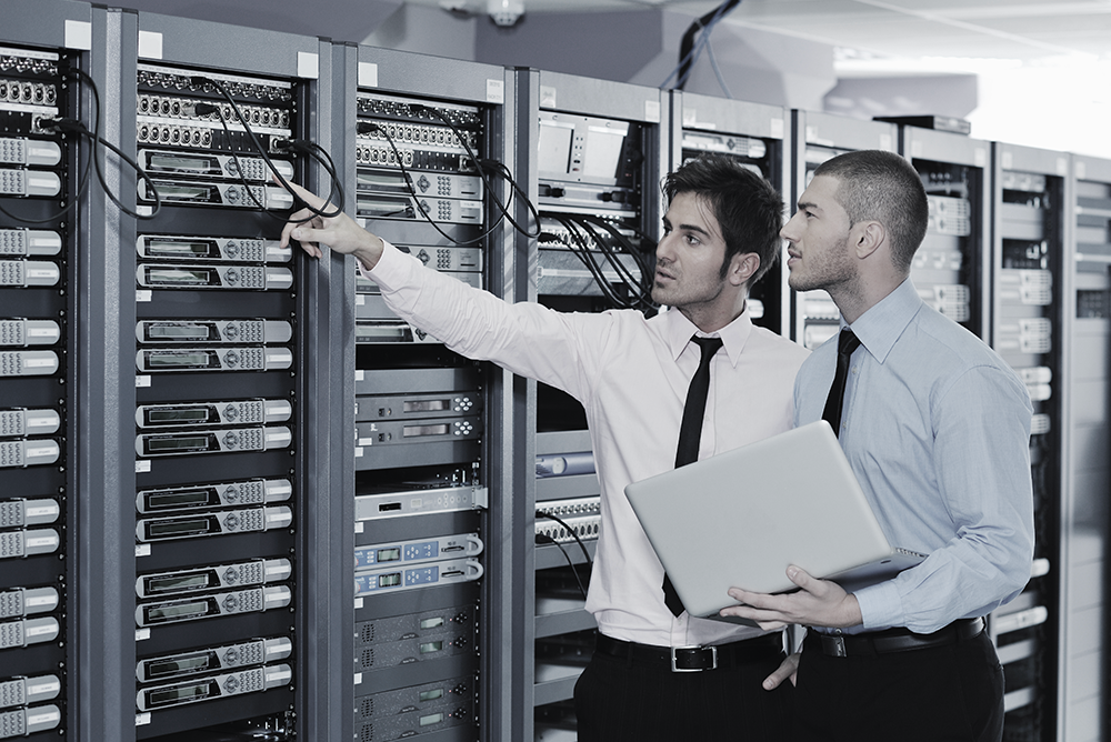 Revolutionizing Data Centers: Impact of Reconditioned Servers on Scalability