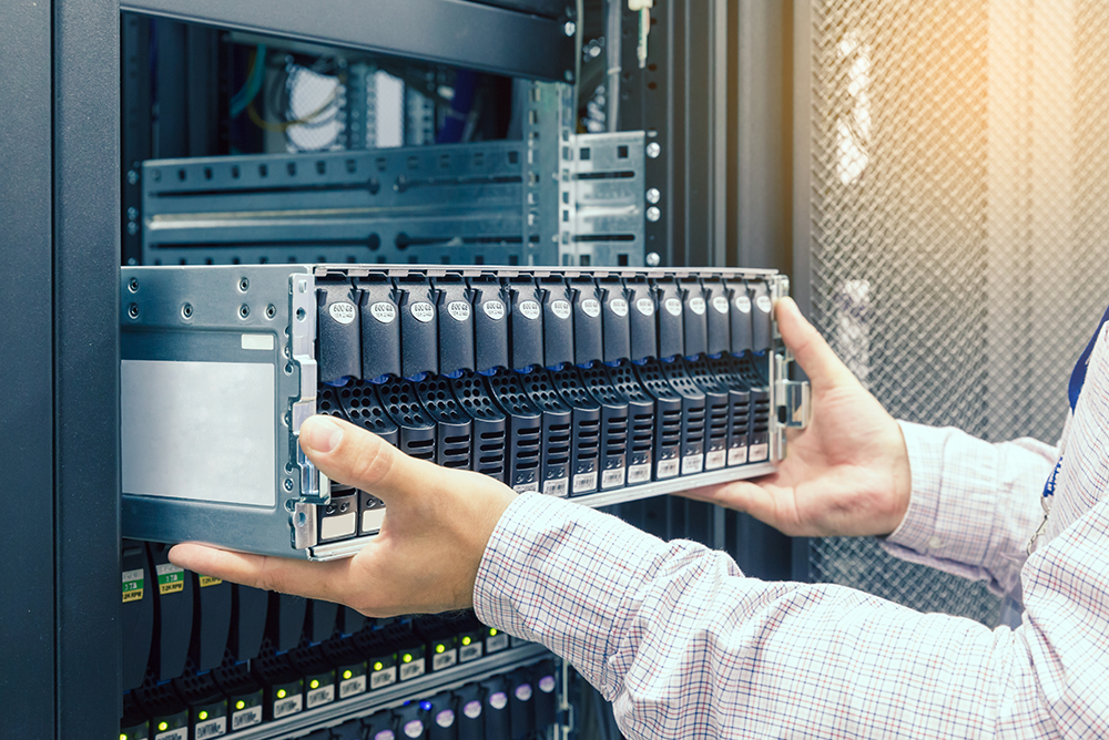 Key Benefits of Outsourcing IT Network Installation